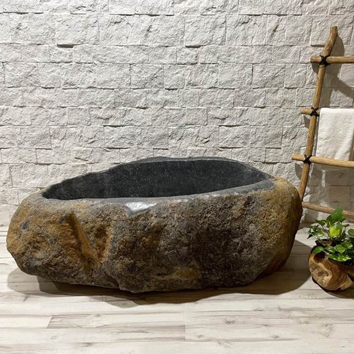 Natural Riverstone Freestanding Soaking Bathtub